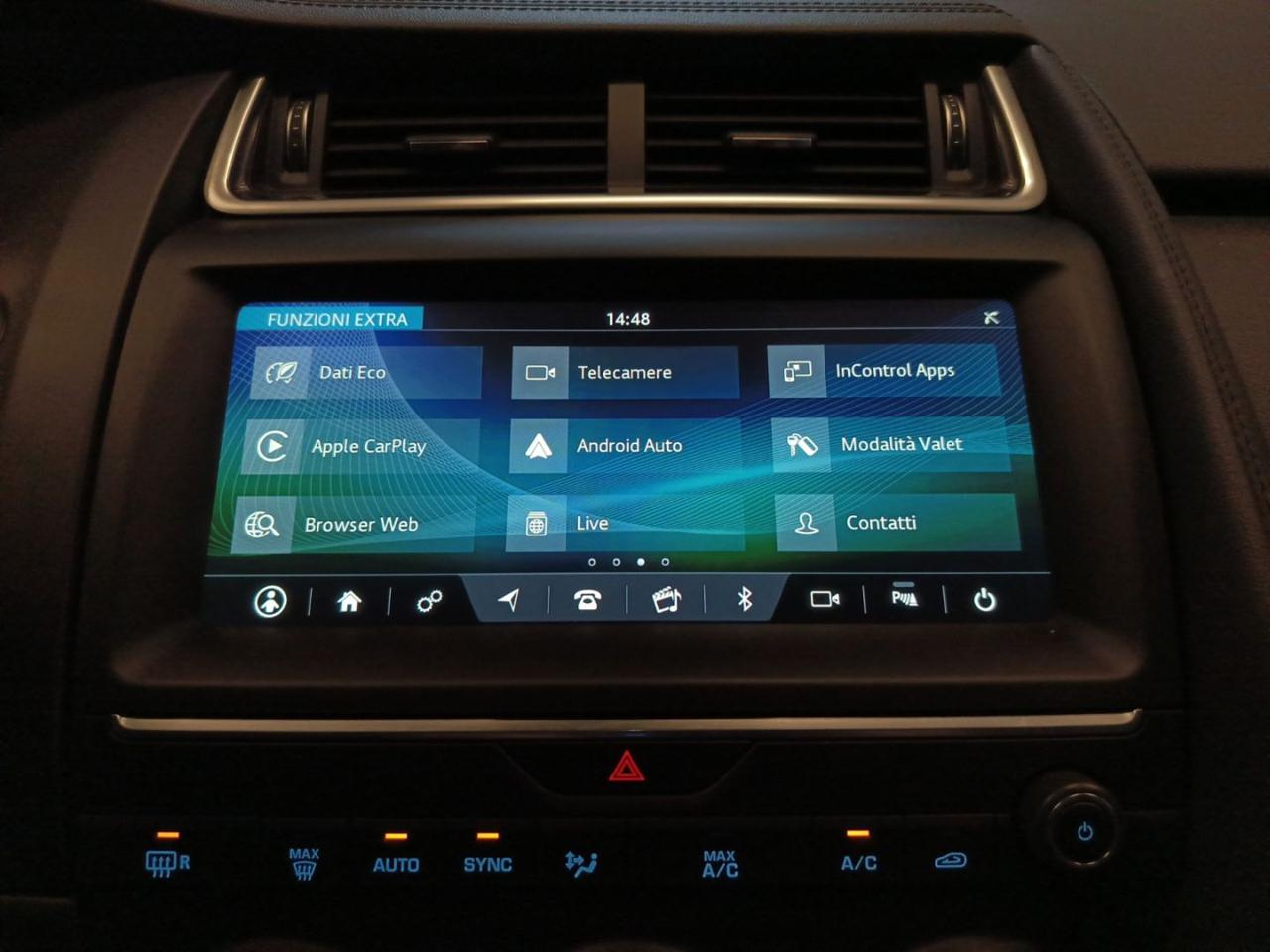 JAGUAR E-Pace 2.0D 150 CV AWD aut. R-Dynamic HSE - 17