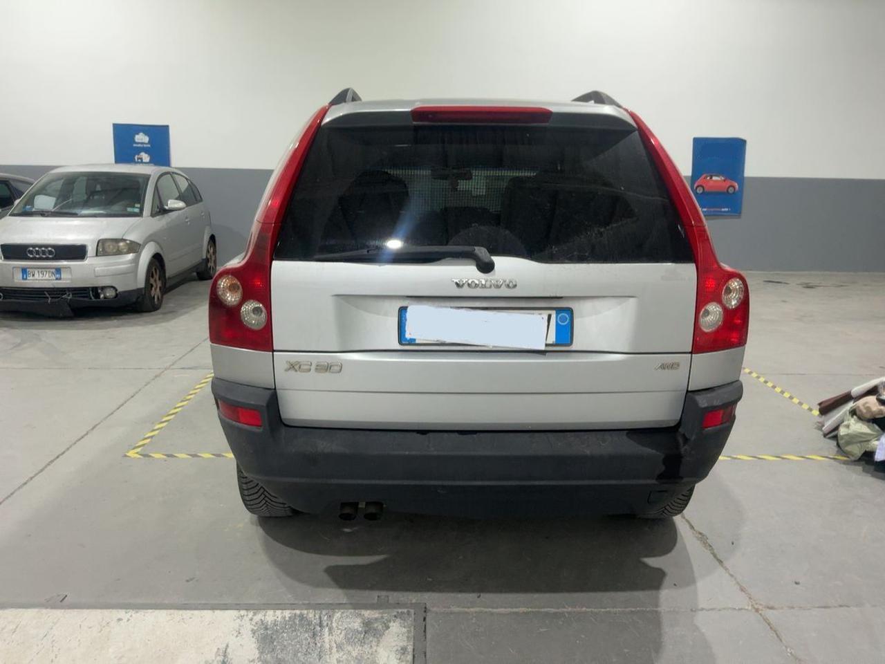VOLVO XC90 2.4 D5 185 CV AWD - 5