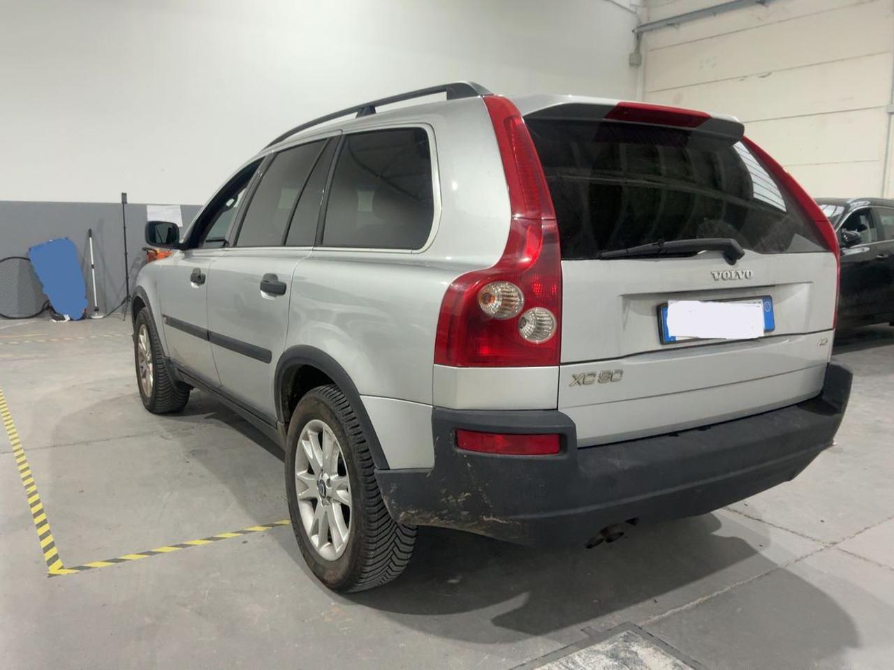 VOLVO XC90 2.4 D5 185 CV AWD - 4