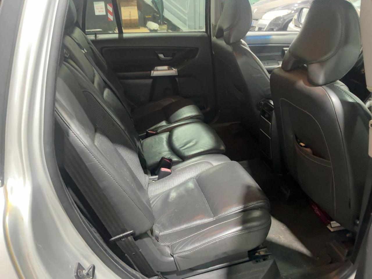 VOLVO XC90 2.4 D5 185 CV AWD - 14