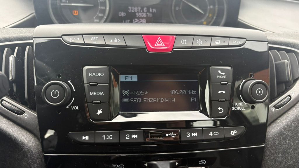 LANCIA Ypsilon 1.0 FireFly 5 porte S&S Hybrid Silver Plus - 7