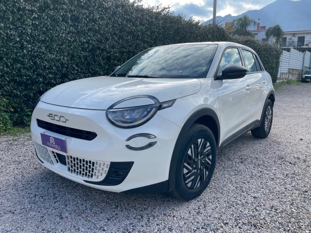 FIAT 600 Hybrid 110 CV DCT MHEV Serie Speciale Icon - 2