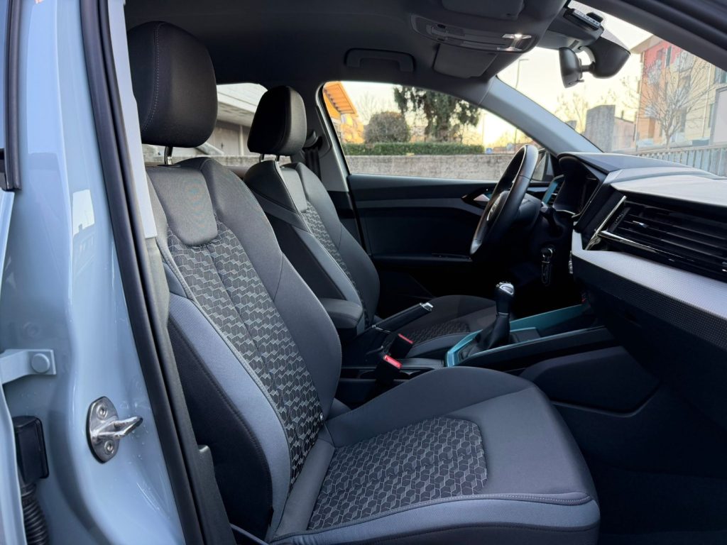 AUDI A1 SPB 25 Benzina - 13