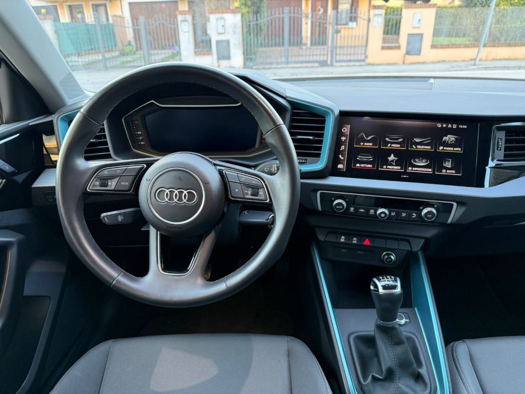 AUDI A1 SPB 25 Benzina - 10