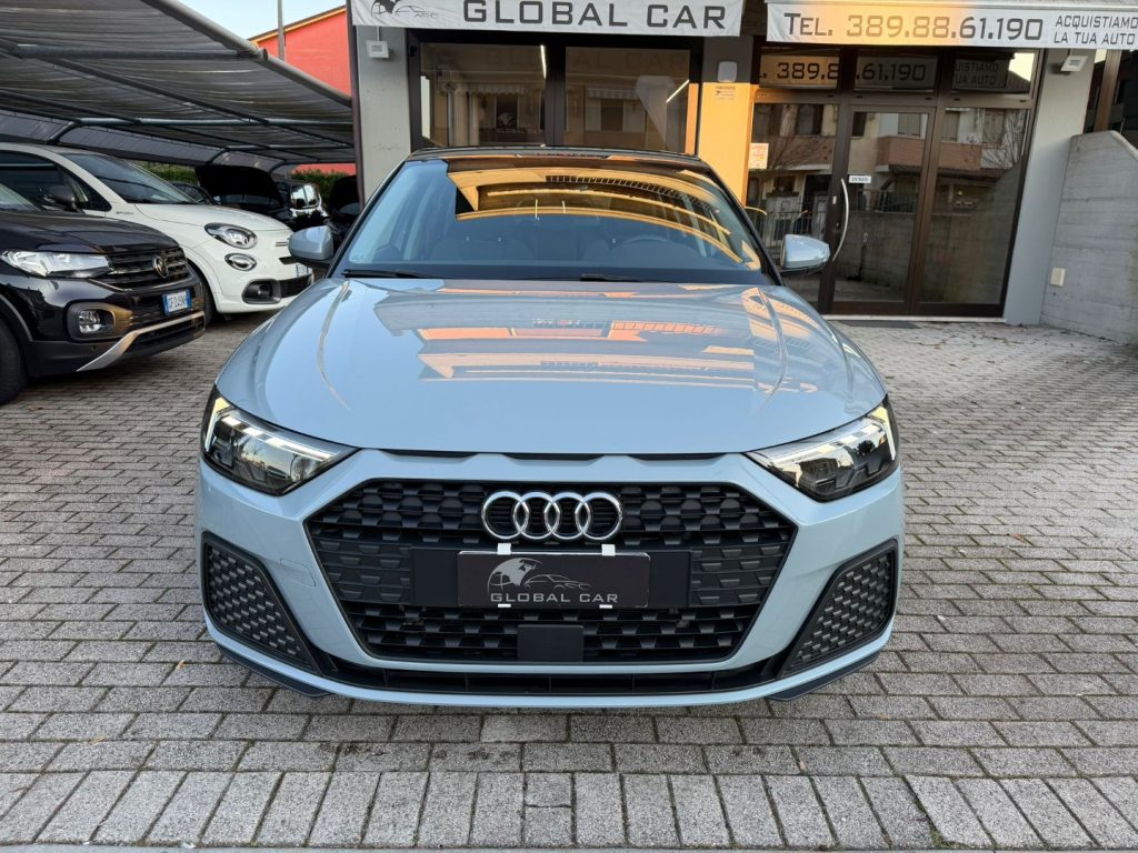 AUDI A1 SPB 25 Benzina - 2