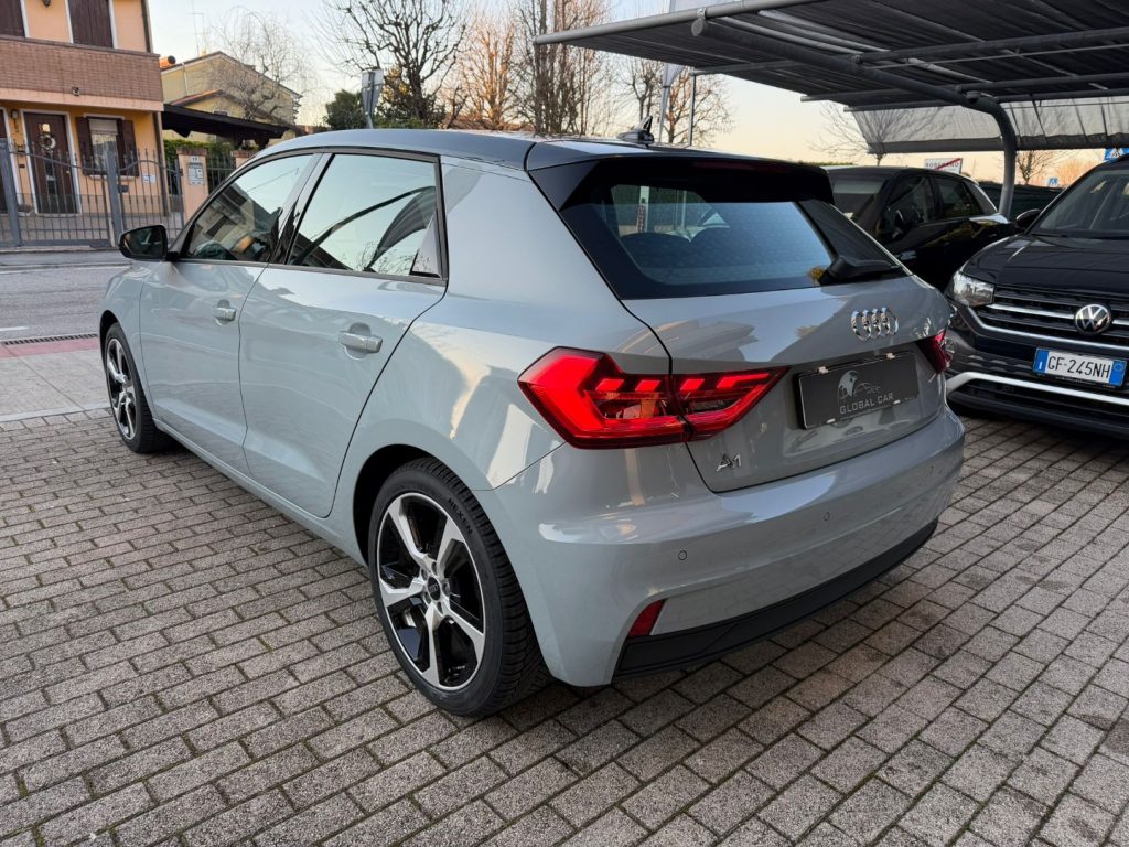 AUDI A1 SPB 25 Benzina - 7