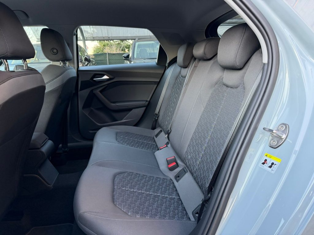 AUDI A1 SPB 25 Benzina - 12