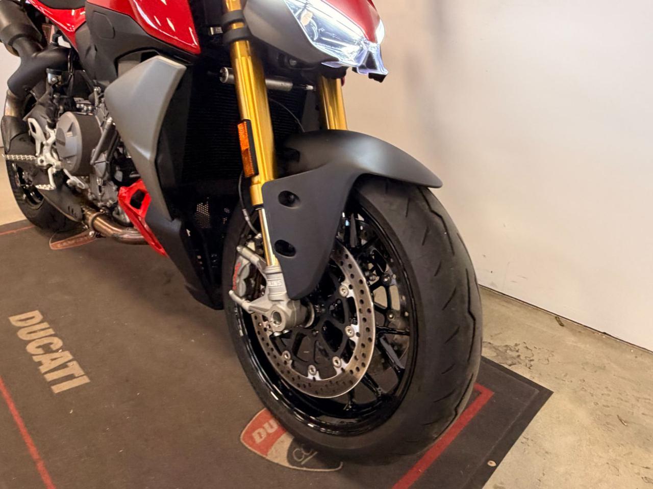DUCATI Streetfighter V2 S MY 2025 - 4
