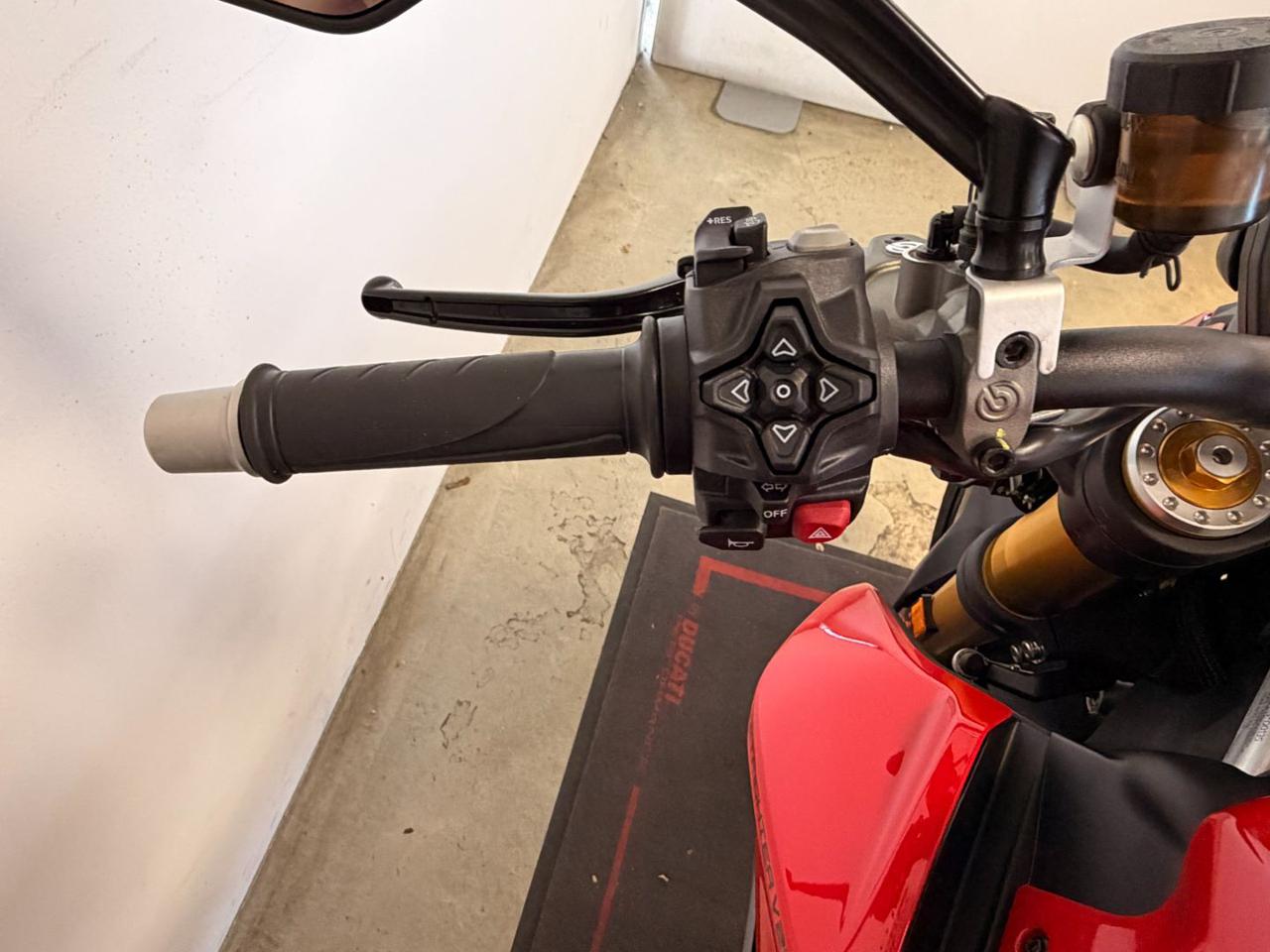 DUCATI Streetfighter V2 S MY 2025 - 14