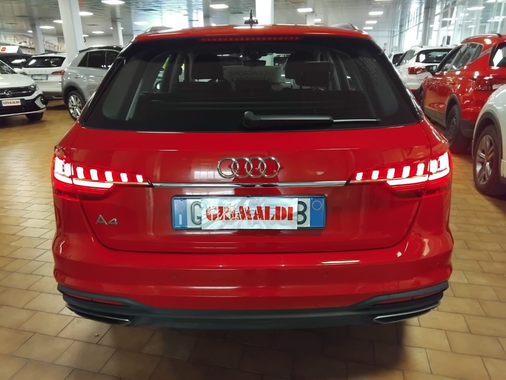 AUDI A4 Avant 30 TDI 2.0 S tronic Business MHEV - 3