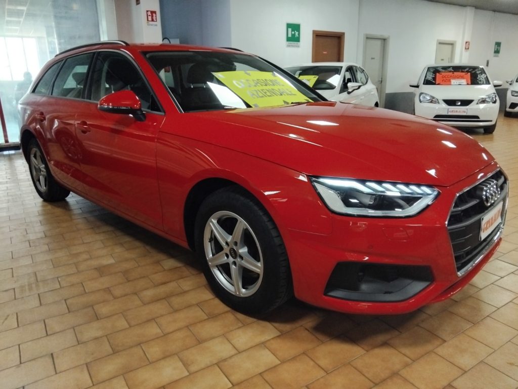 AUDI A4 Avant 30 TDI 2.0 S tronic Business MHEV - 5