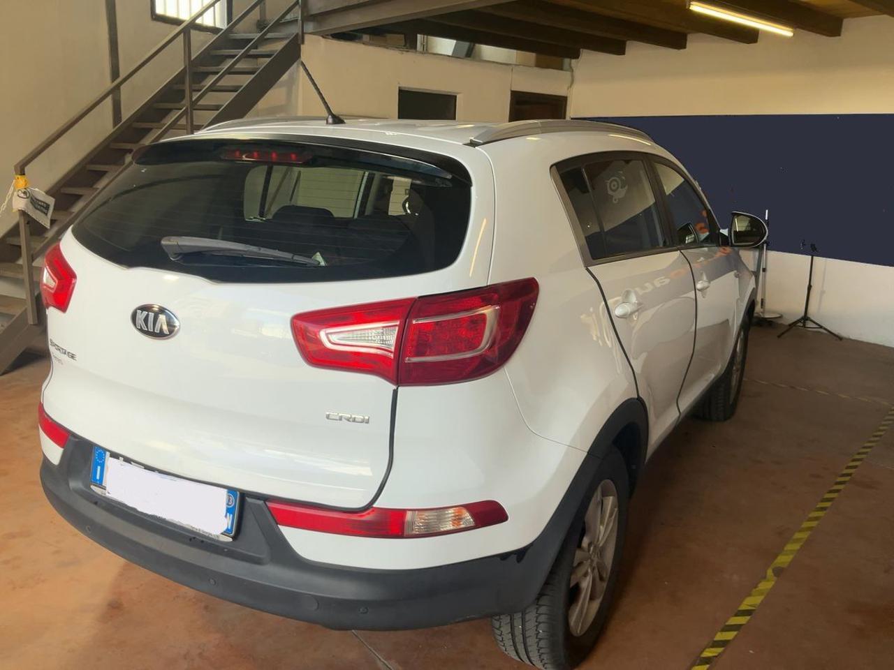 KIA Sportage 1.7 CRDI VGT 2WD Active - 8