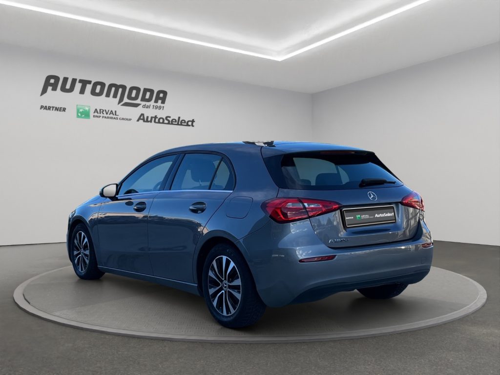 MERCEDES-BENZ A 180 180d AUTOMATIC Business - 6