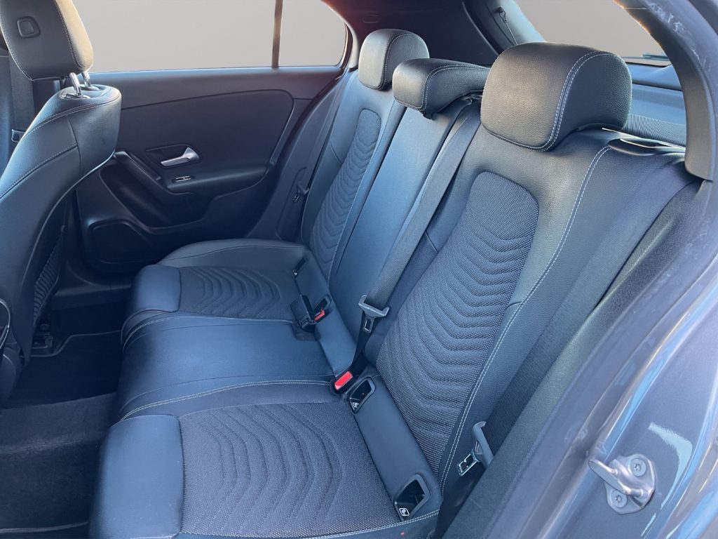 MERCEDES-BENZ A 180 180d AUTOMATIC Business - 8