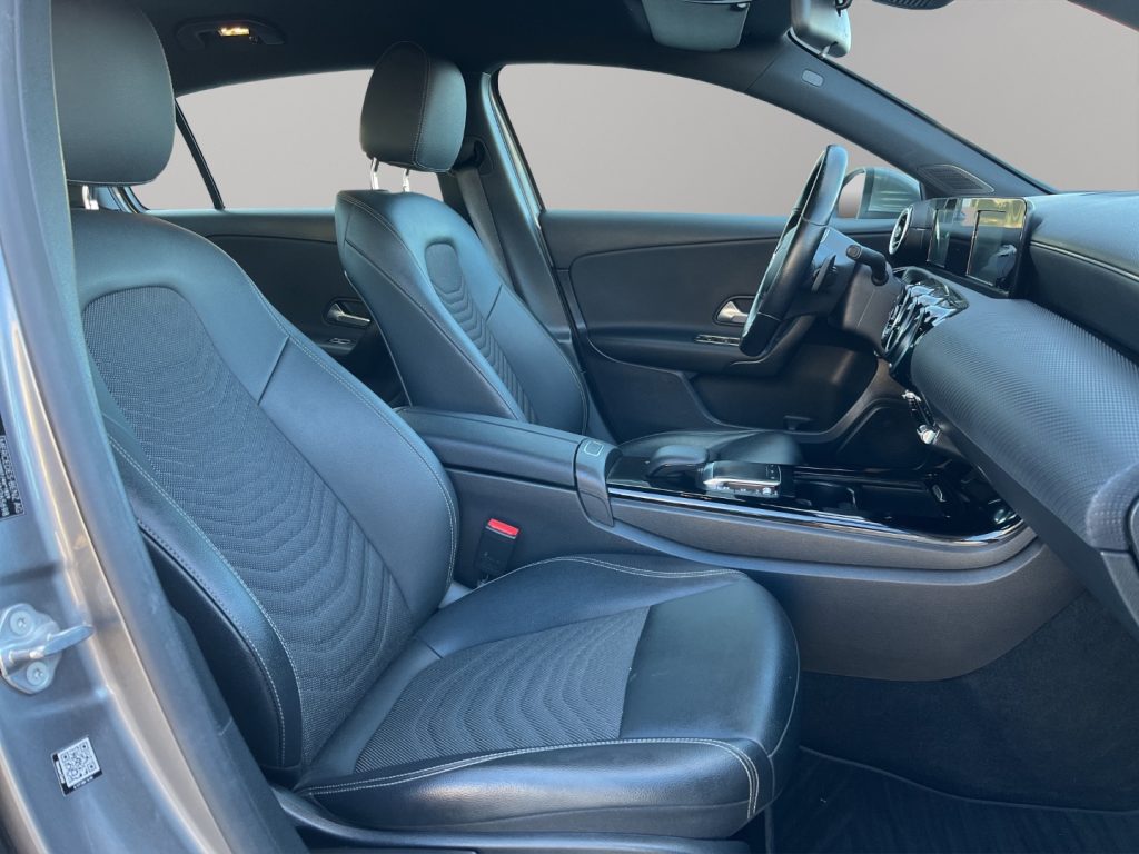 MERCEDES-BENZ A 180 180d AUTOMATIC Business - 9