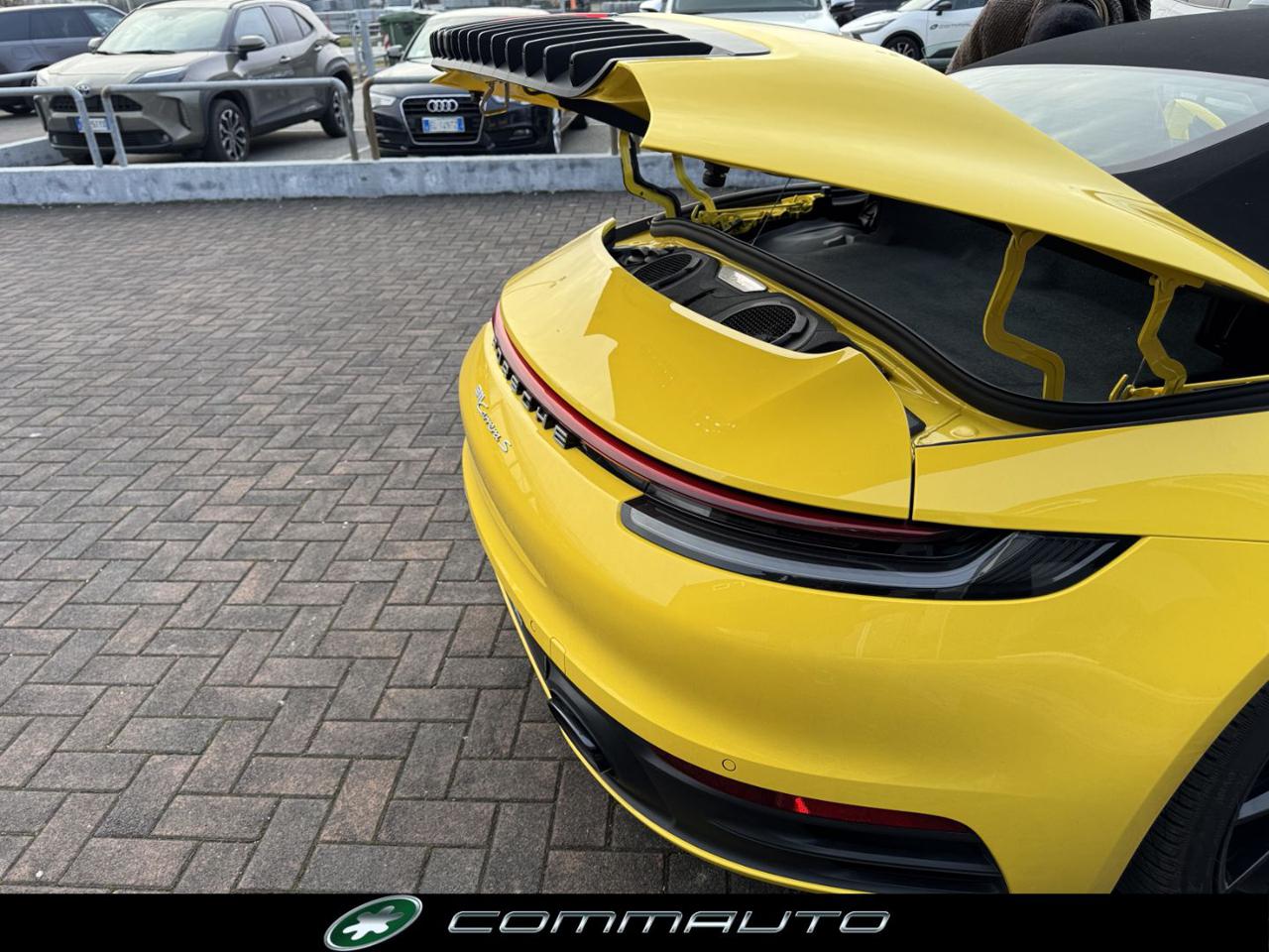 PORSCHE 911 Carrera S Cabriolet - 38