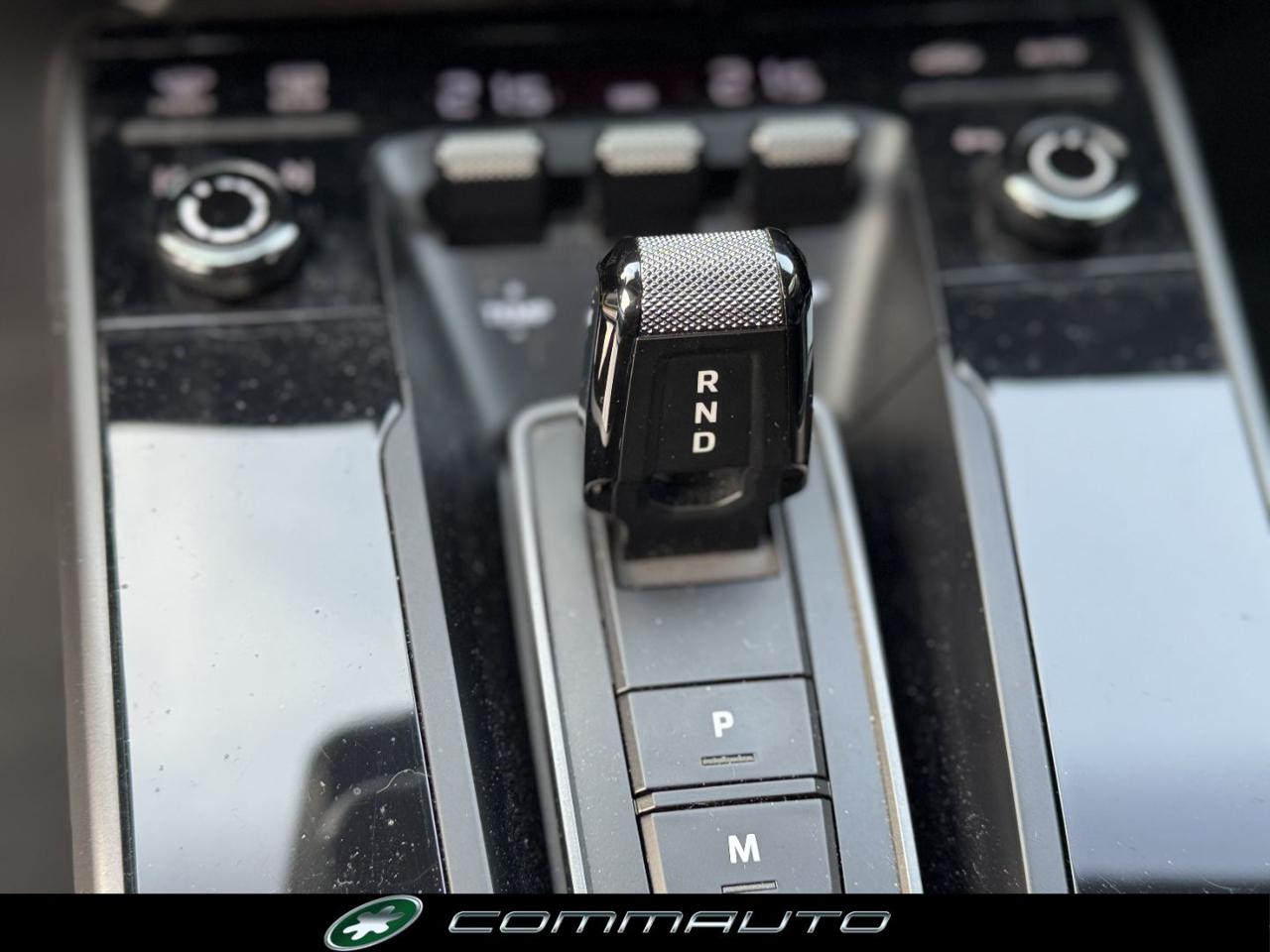 PORSCHE 911 Carrera S Cabriolet - 27