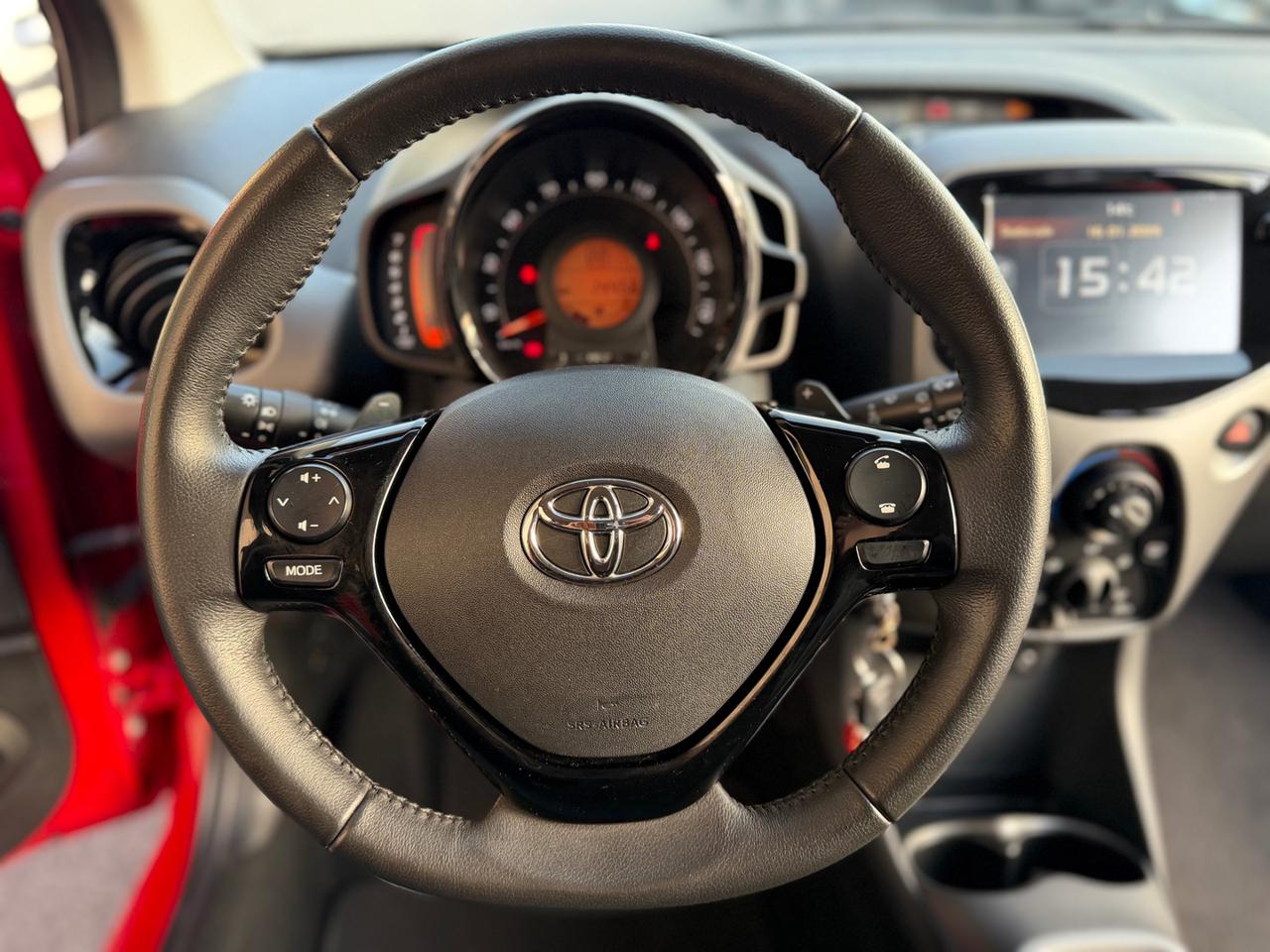 TOYOTA Aygo Connect 1.0 VVT-i 72CV 5 porte x-business plus - 13