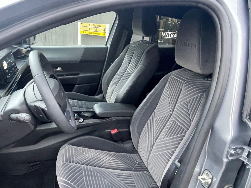 LANCIA Ypsilon Hybrid e-DCT LX - OK NEOPATENTATI - 9