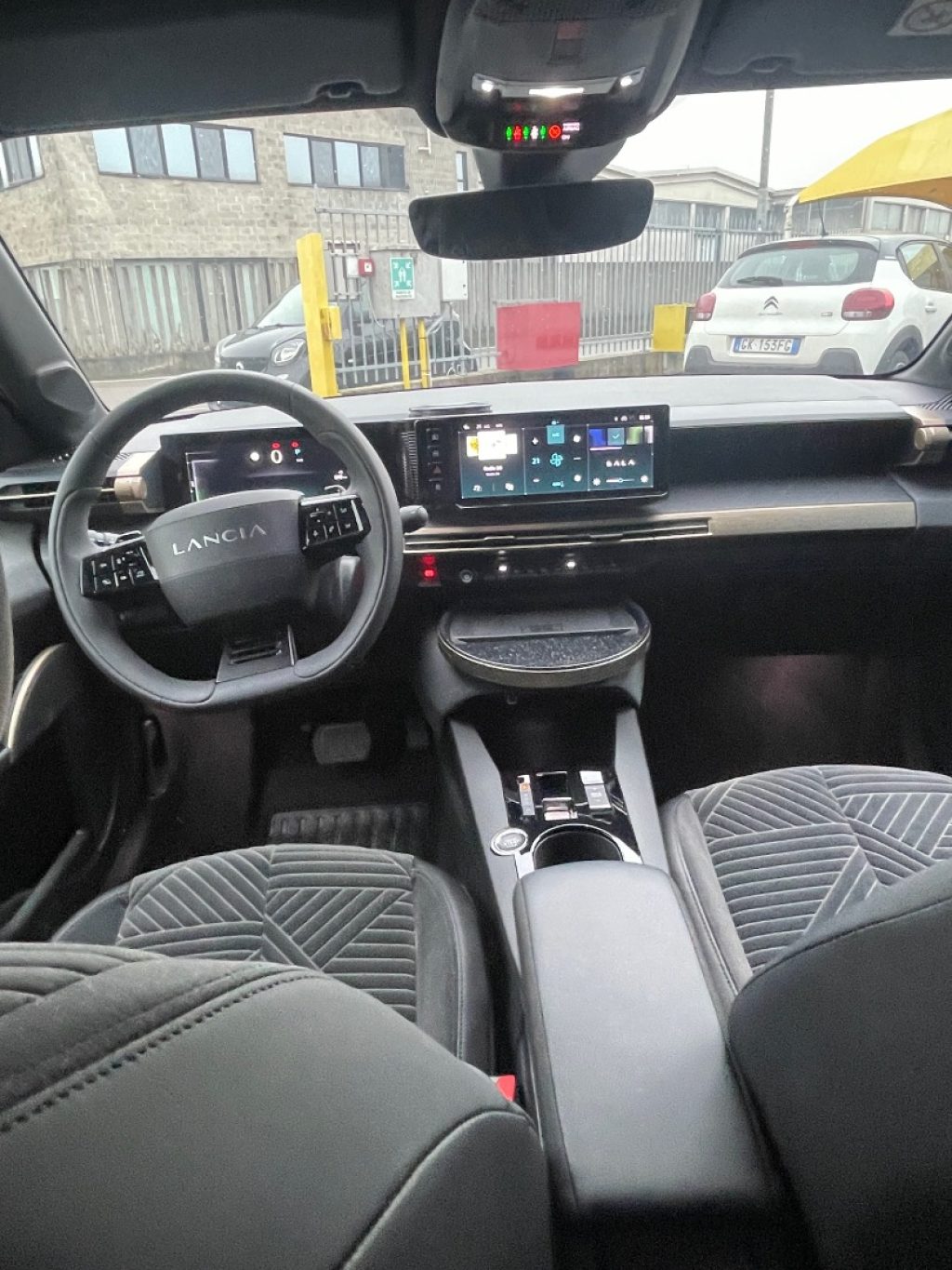 LANCIA Ypsilon Hybrid e-DCT LX - OK NEOPATENTATI - 11