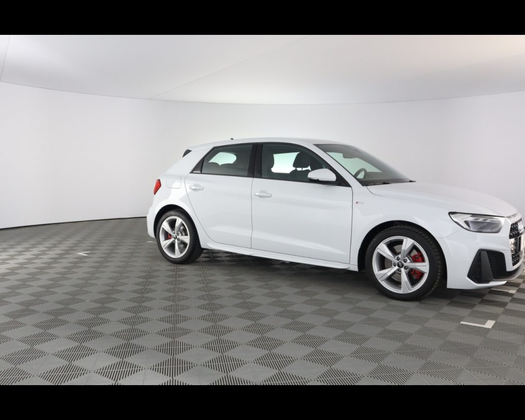 AUDI A1 II 2019 Sportback -  Sportback 30 1.0 tfsi S Line - 5