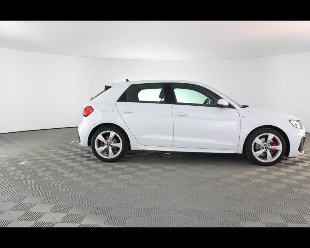 AUDI A1 II 2019 Sportback -  Sportback 30 1.0 tfsi S Line - 6