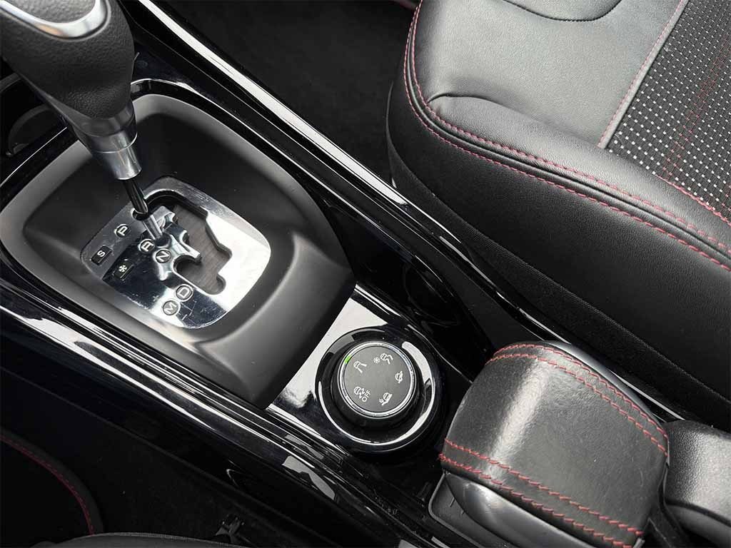 PEUGEOT 2008 1.2 puretech Gt Line AUTOMATICA TETTO PANORAMICO - 17