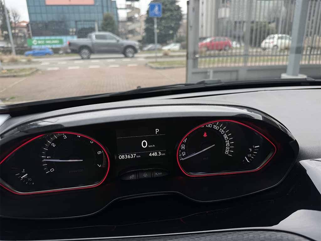 PEUGEOT 2008 1.2 puretech Gt Line AUTOMATICA TETTO PANORAMICO - 14
