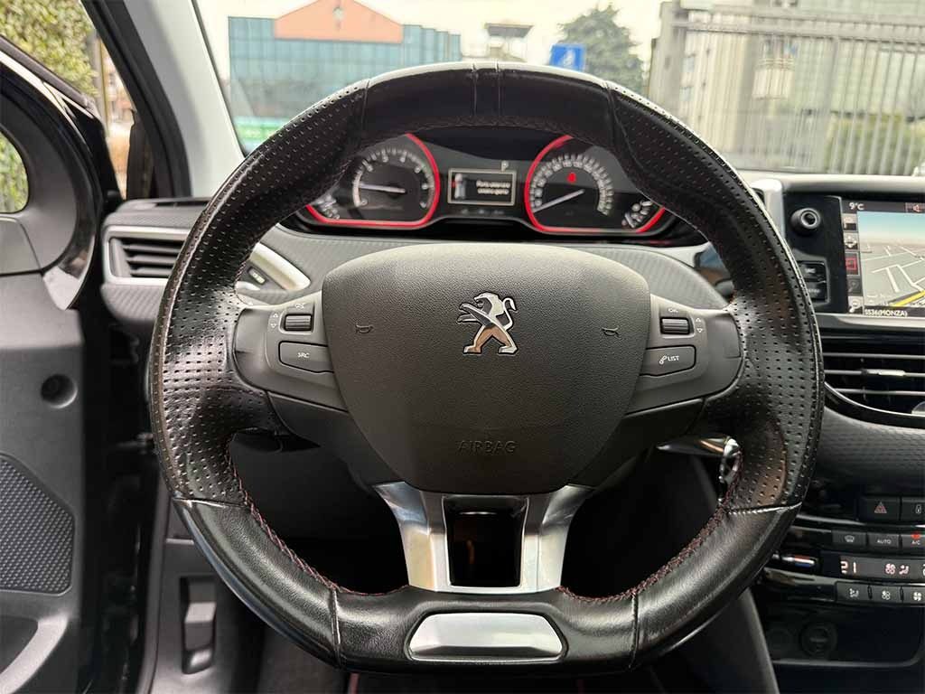 PEUGEOT 2008 1.2 puretech Gt Line AUTOMATICA TETTO PANORAMICO - 13