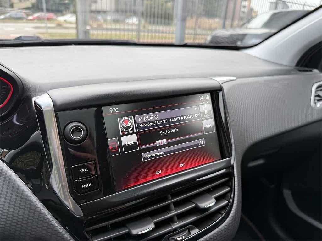 PEUGEOT 2008 1.2 puretech Gt Line AUTOMATICA TETTO PANORAMICO - 20