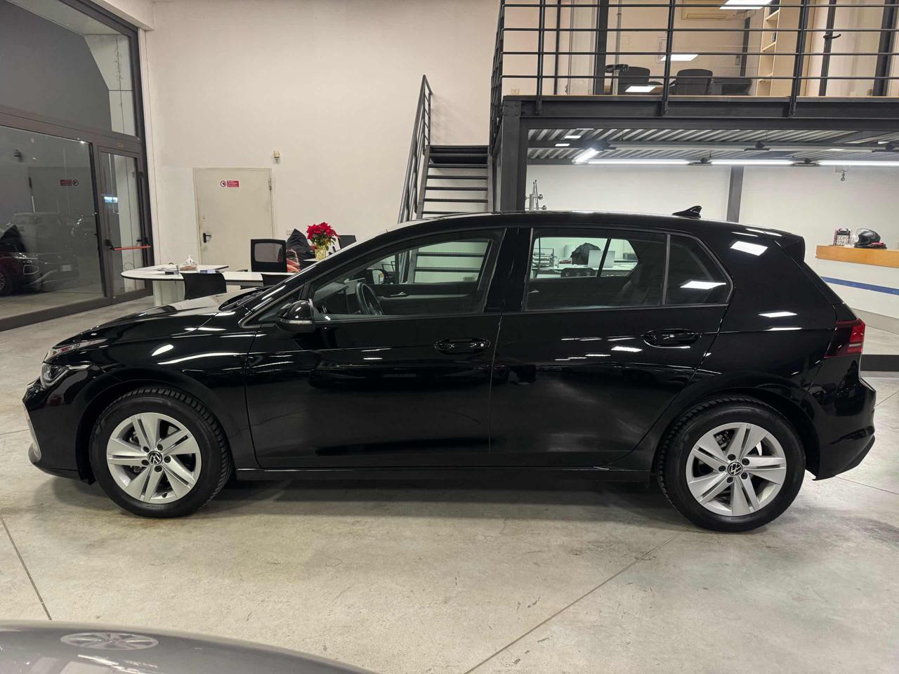 VOLKSWAGEN Golf 2.0 TDI 115 CV SCR Life - 24