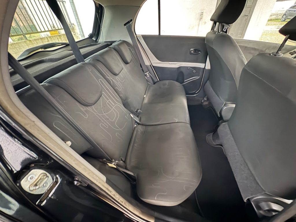 TOYOTA Yaris 1.0 5 porte OK NEIèATENTATI BòUETHOOT - 11