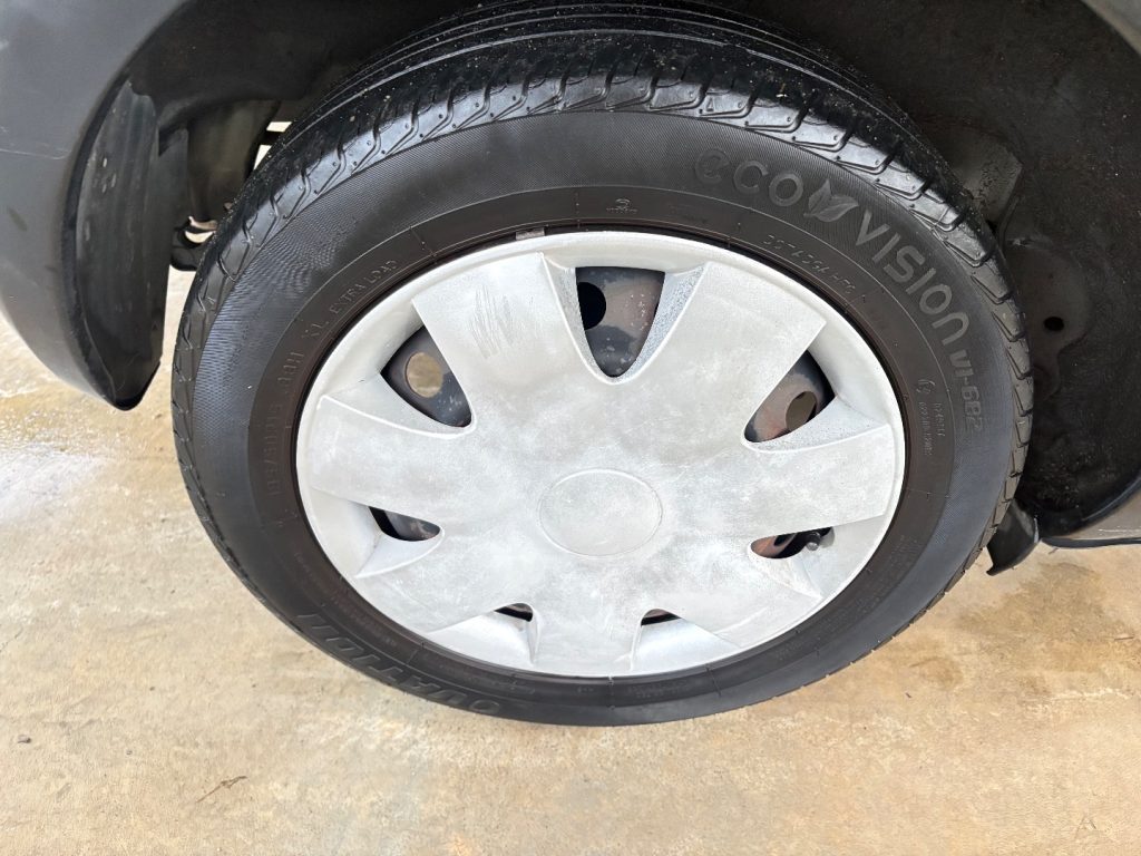 TOYOTA Yaris 1.0 5 porte OK NEIèATENTATI BòUETHOOT - 33