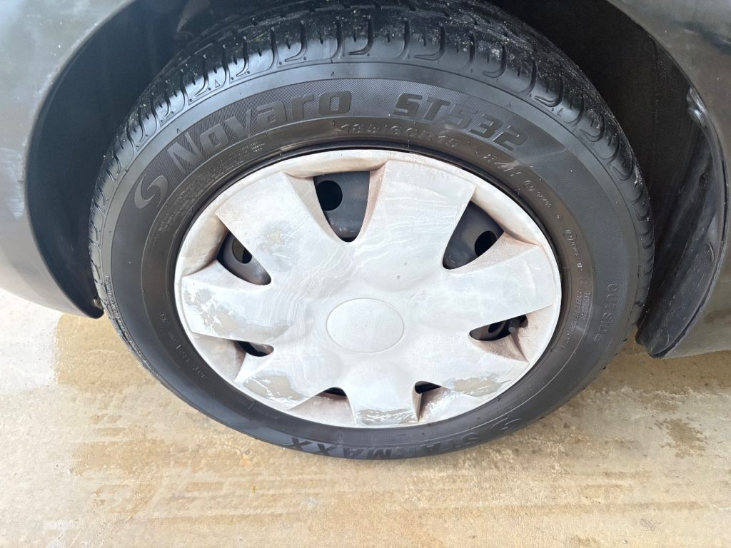 TOYOTA Yaris 1.0 5 porte OK NEIèATENTATI BòUETHOOT - 36