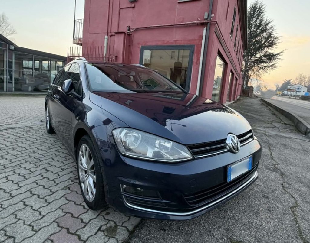 VOLKSWAGEN Golf Variant 2.0 TDI Executive BlueMotion Technology - 3