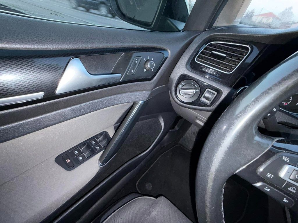 VOLKSWAGEN Golf Variant 2.0 TDI Executive BlueMotion Technology - 8