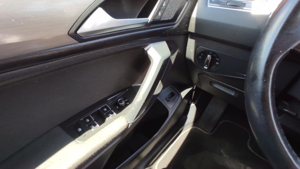 VOLKSWAGEN Tiguan Allspace 2.0 TDI 7 POSTI SCR DSG Business BMT - 10