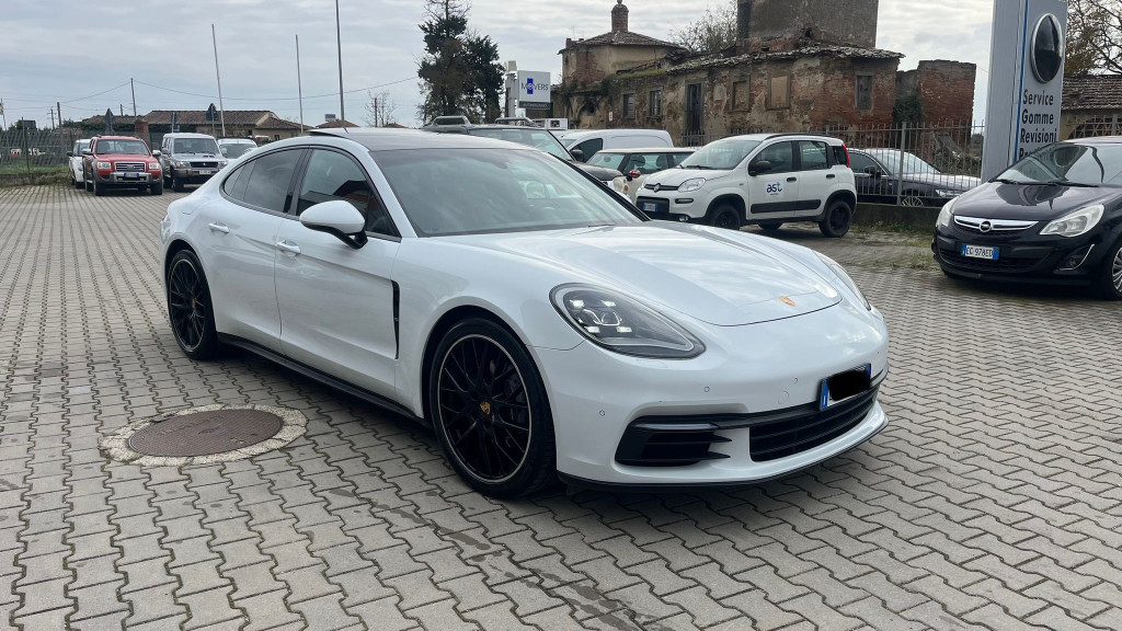 PORSCHE Panamera 3.0 4 - 2