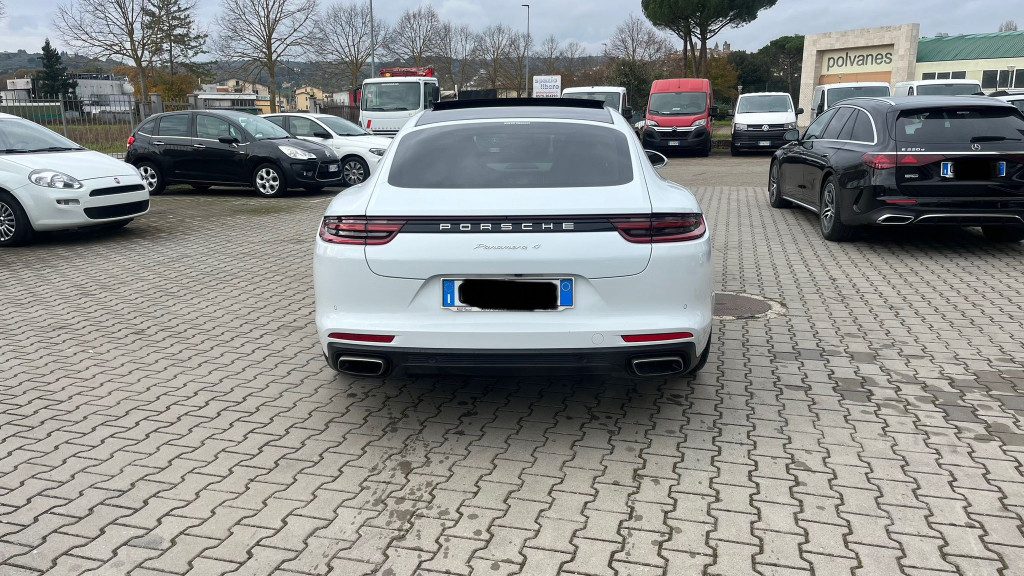 PORSCHE Panamera 3.0 4 - 4