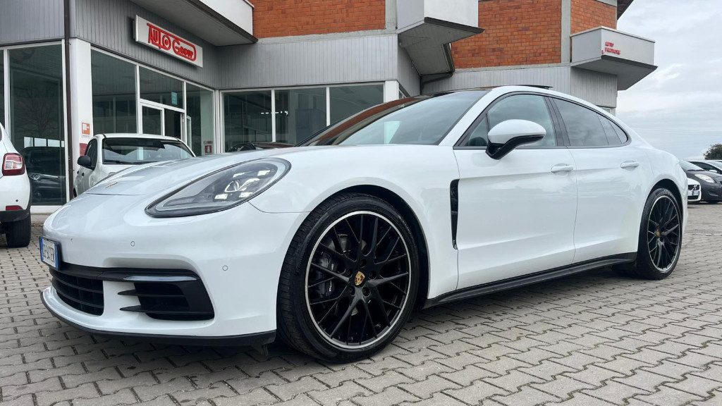PORSCHE Panamera 3.0 4 - 35