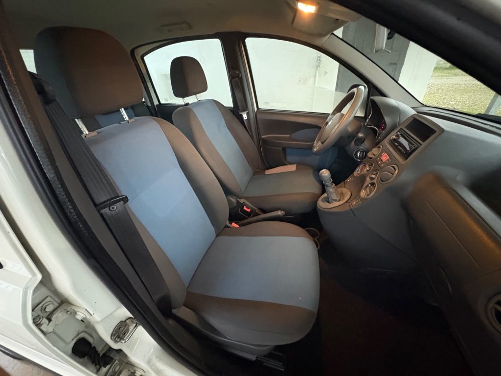 FIAT Panda 1.2 Dynamic BENZ/METANO OK NEOPATENTATI FARI FENDI - 20