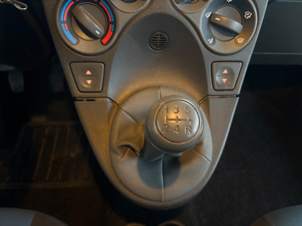 FIAT Panda 1.2 Dynamic BENZ/METANO OK NEOPATENTATI FARI FENDI - 28