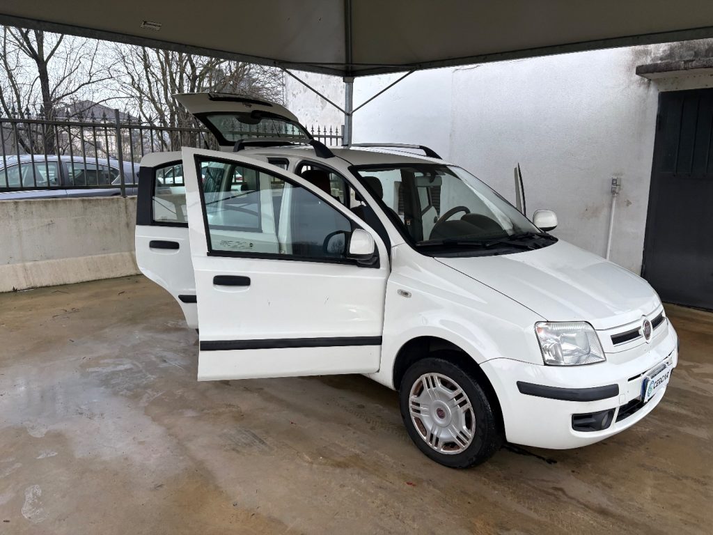 FIAT Panda 1.2 Dynamic BENZ/METANO OK NEOPATENTATI FARI FENDI - 31