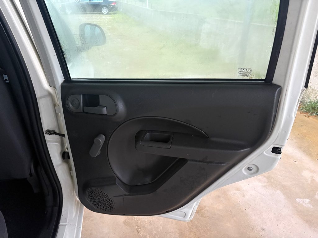 FIAT Panda 1.2 Dynamic BENZ/METANO OK NEOPATENTATI FARI FENDI - 38