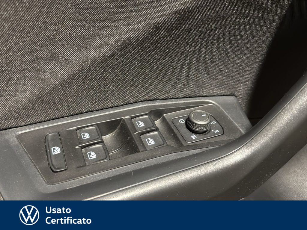 VOLKSWAGEN T-Roc 2.0 tdi life 150cv dsg - 15