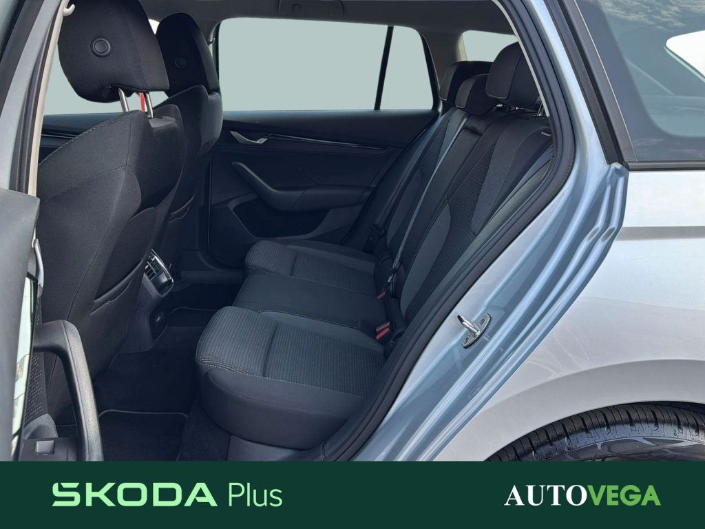 SKODA Octavia wagon 2.0 tdi executive 150cv dsg - 10