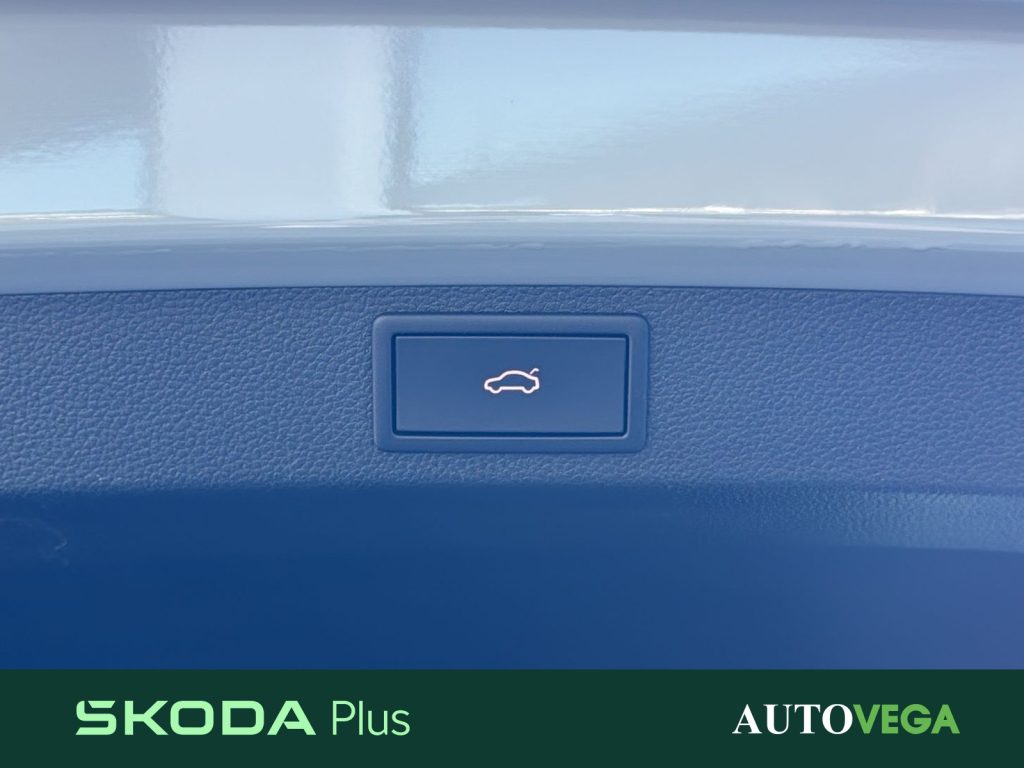 SKODA Karoq 1.5 tsi sportline - 12