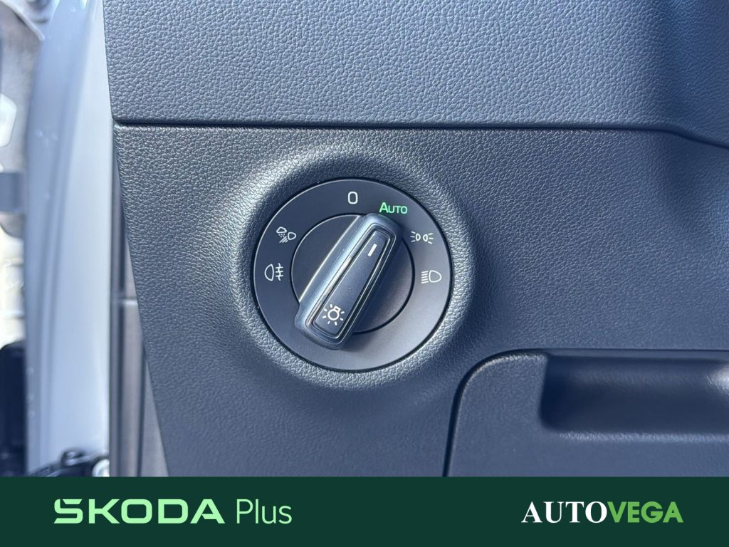 SKODA Karoq 1.5 tsi sportline - 14