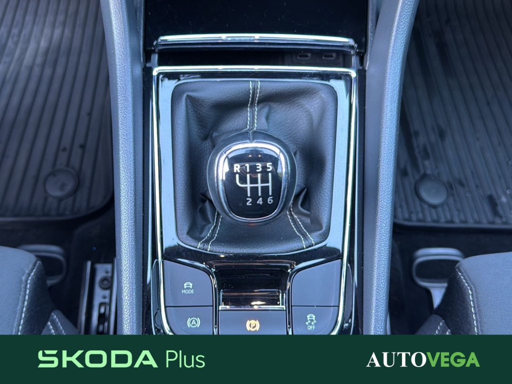 SKODA Karoq 1.5 tsi sportline - 19