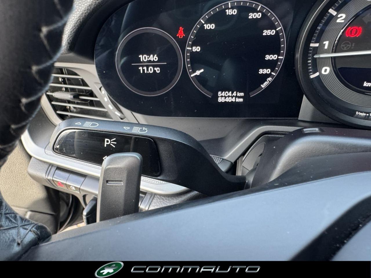 PORSCHE 911 Carrera - 39